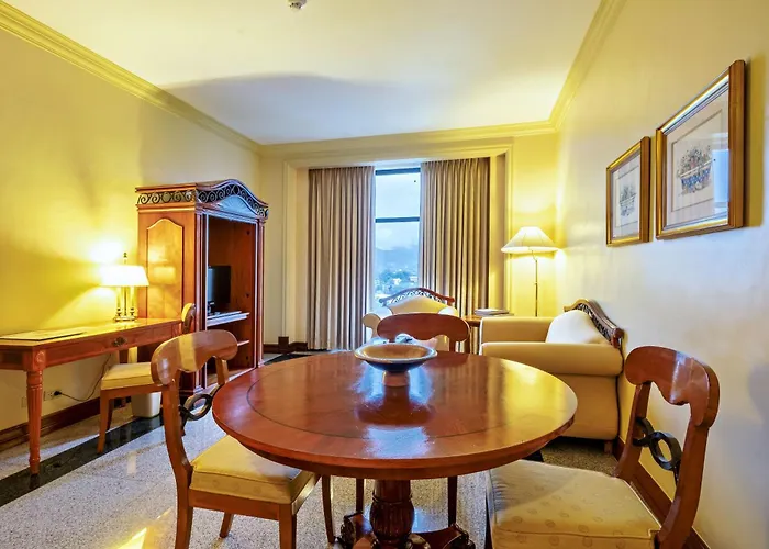 Hotel Waterfront & Casino 4*